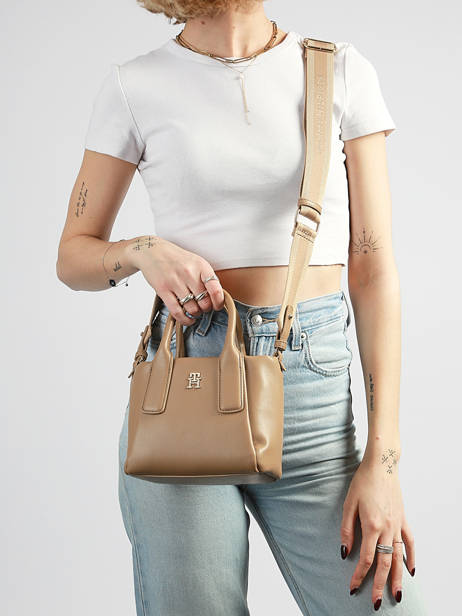 Satchel Th Essential Tommy hilfiger Beige th essential AW18371 other view 1